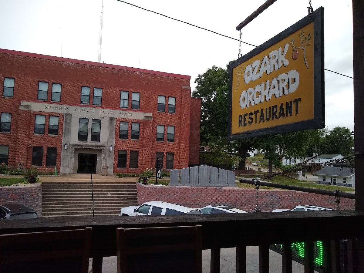 Banner Ozark Orchard 03